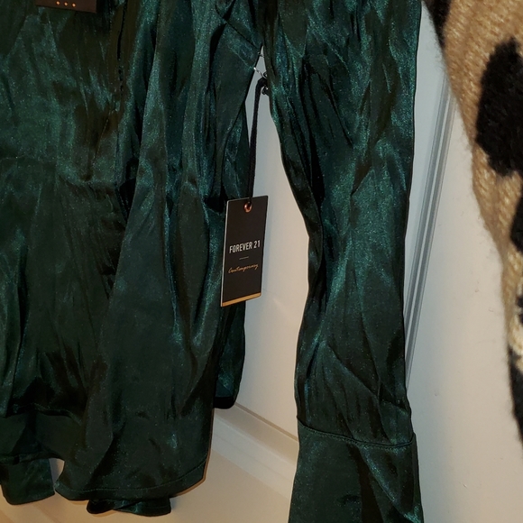 Satin blouse - Picture 4 of 7